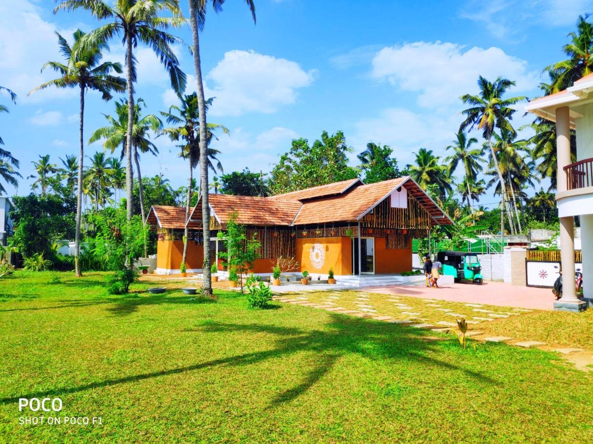 Pura Vida Varkala Hotell Exteriör bild