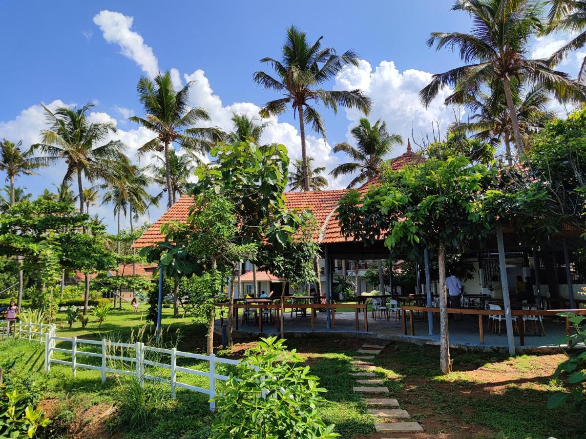 Pura Vida Varkala Hotell Exteriör bild