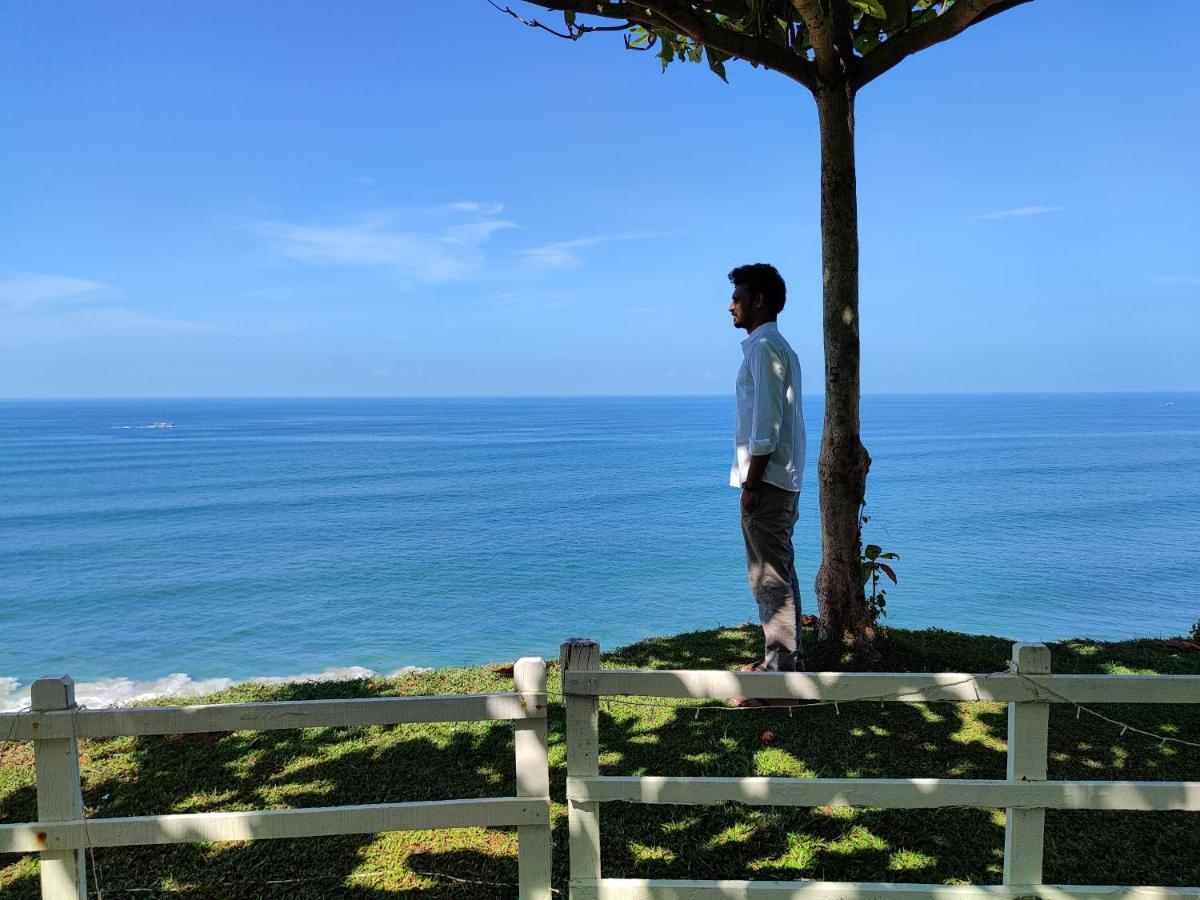 Pura Vida Varkala Hotell Exteriör bild