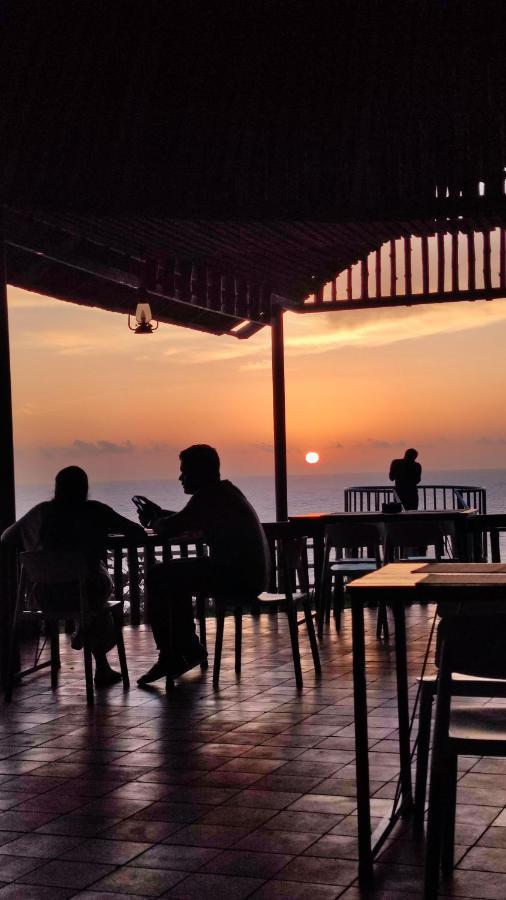 Pura Vida Varkala Hotell Exteriör bild